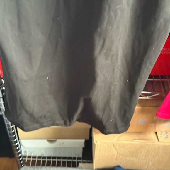 Universal Standard Red - Picture 7 of 15